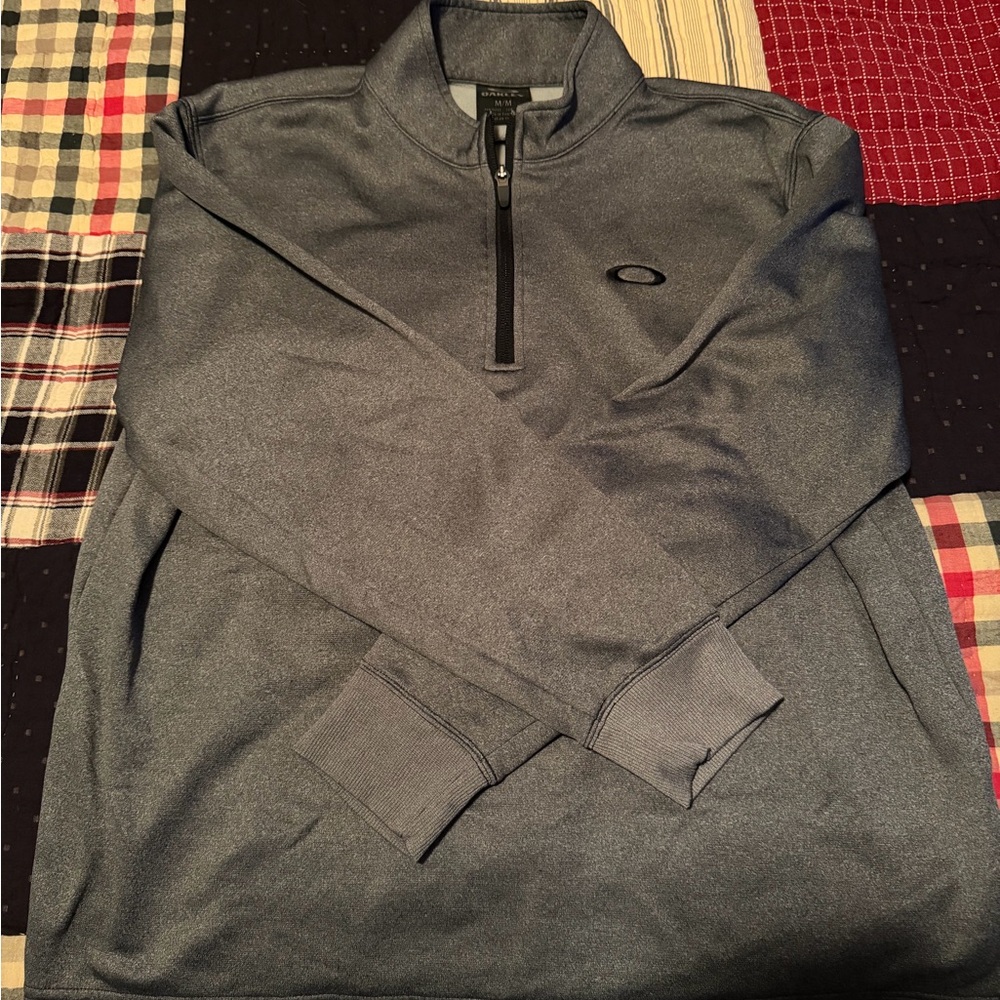 Oakley Men’s Medium M Gray 1/4 Zip Pullover Jacket Golf Work Exercise